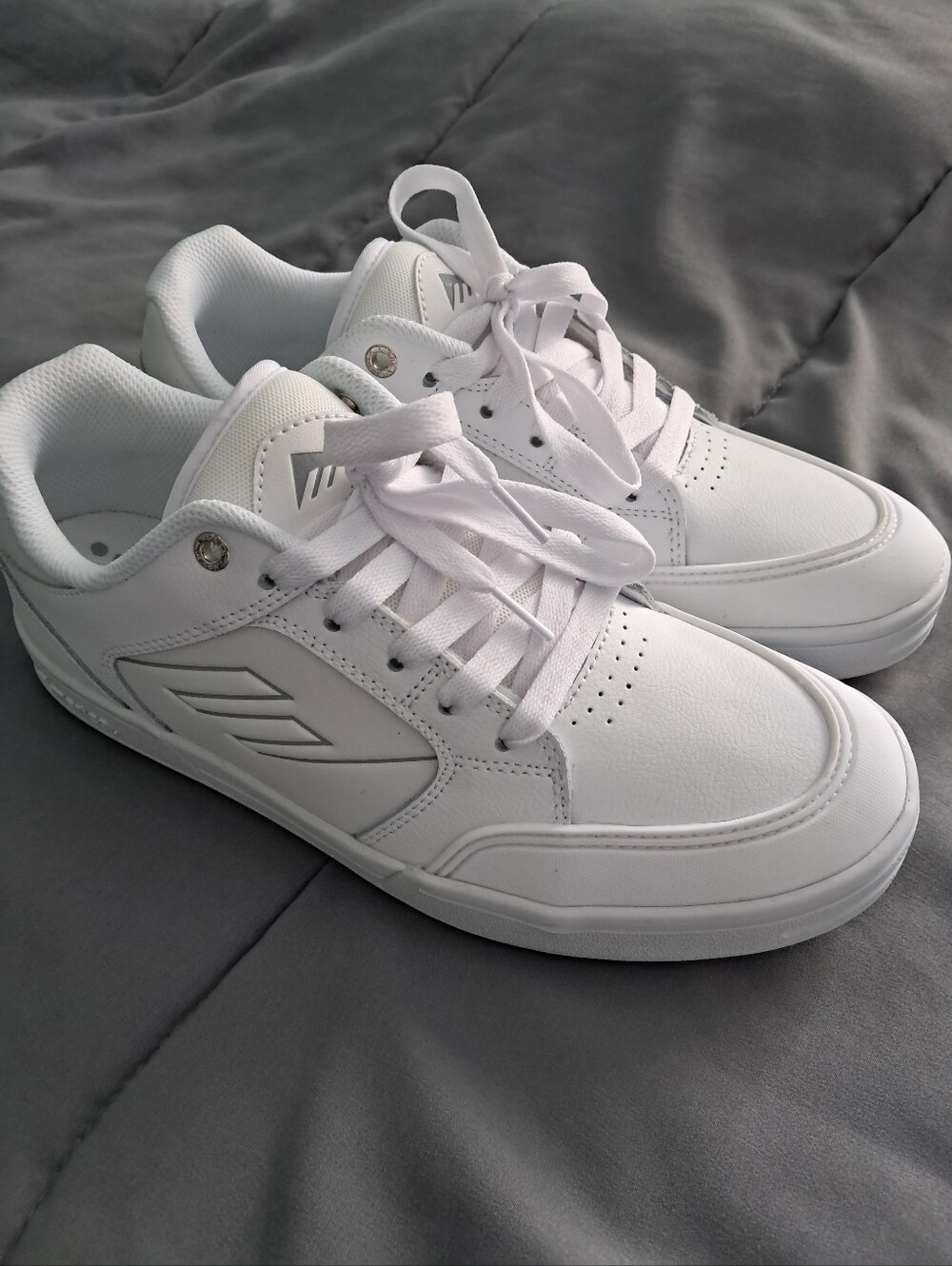Emerica Heretic Low Skate Shoe